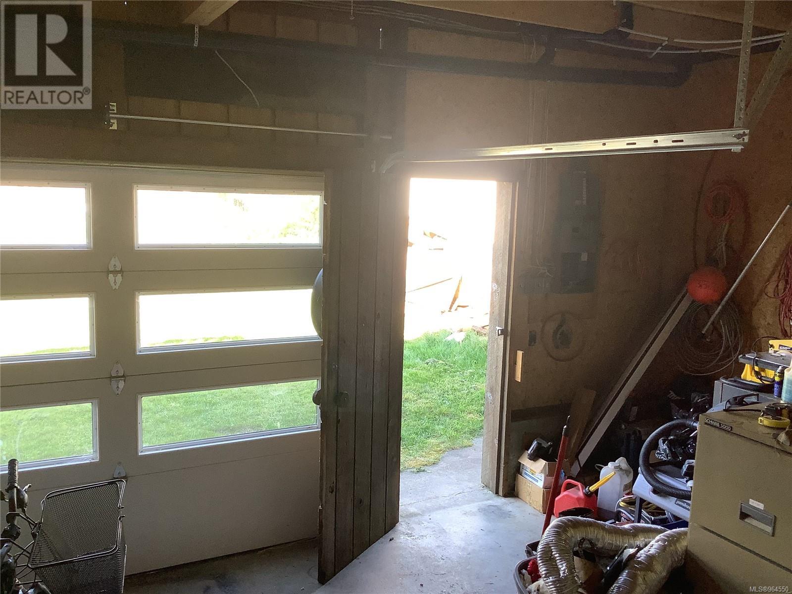 185 1st St, Sointula, British Columbia  V0N 3E0 - Photo 27 - 964550