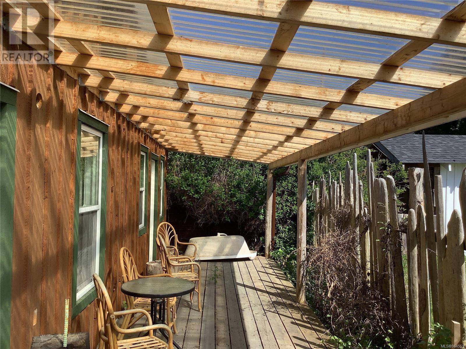 185 1st St, Sointula, British Columbia  V0N 3E0 - Photo 4 - 964561