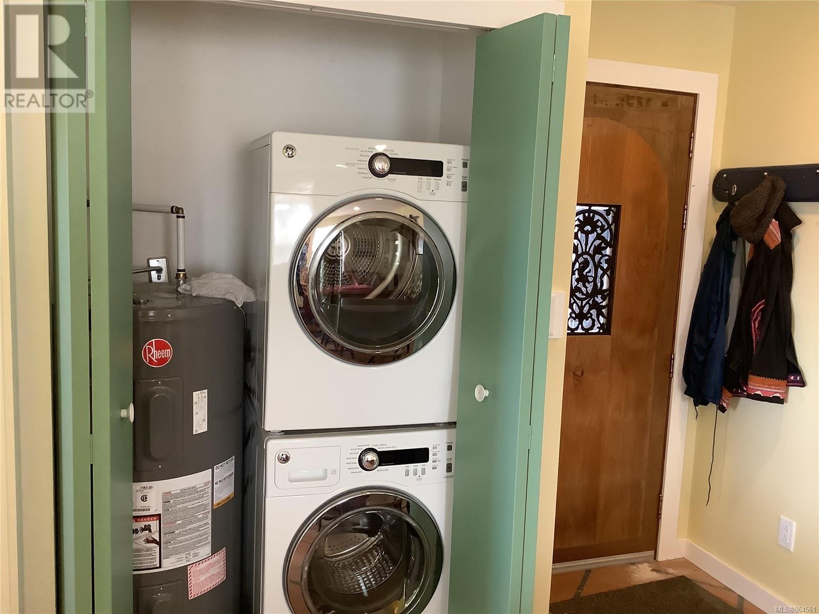 185 1st St, Sointula, British Columbia  V0N 3E0 - Photo 12 - 964561