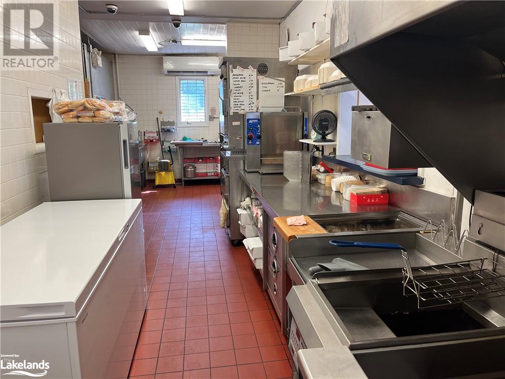 350 Winewood Avenue E, Gravenhurst, Ontario  P1P 1B7 - Photo 15 - 40600743