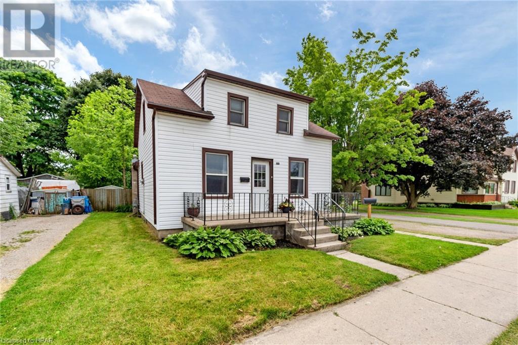 166 Huron Road, Goderich, Ontario N7A 2Z6 (27000461) Coldwell Banker Goderich Real Estate