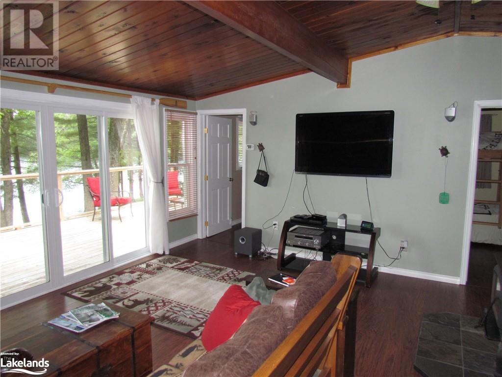 1105 TURTLE LAKE Road (40600453) Hawkins / Ryerse Real Estate Group