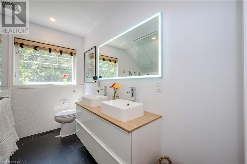 Image of property at 6 TORRANCE Crescent