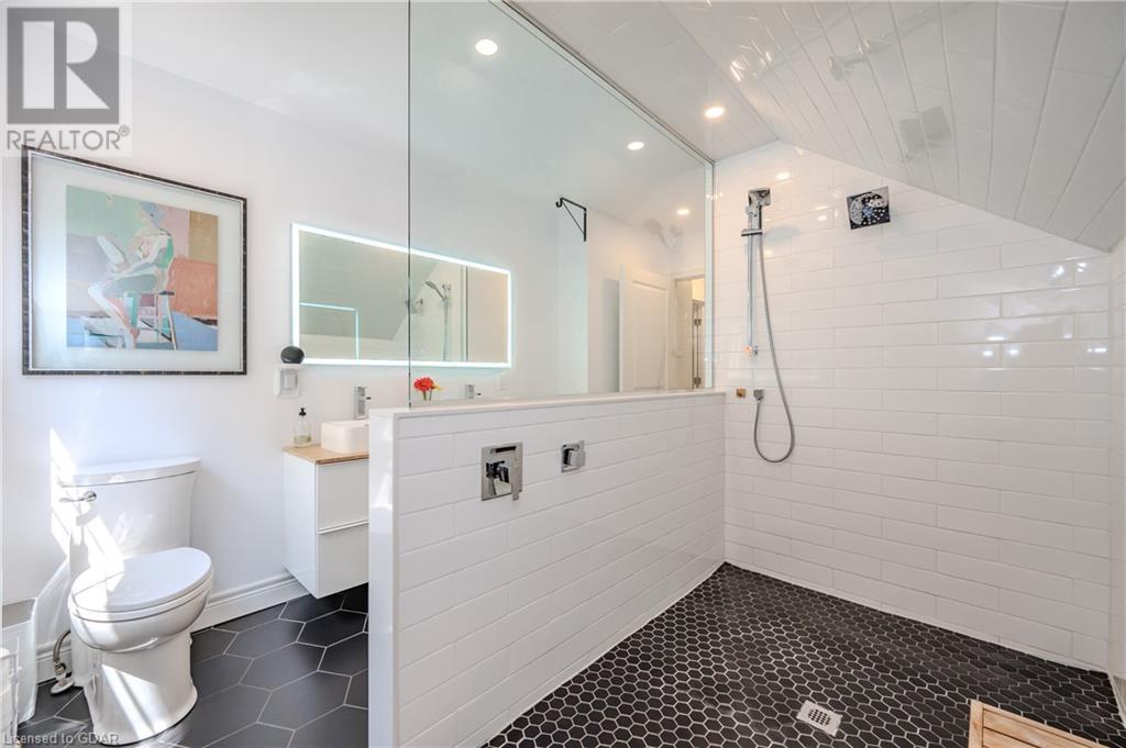 Image of property at 6 TORRANCE Crescent