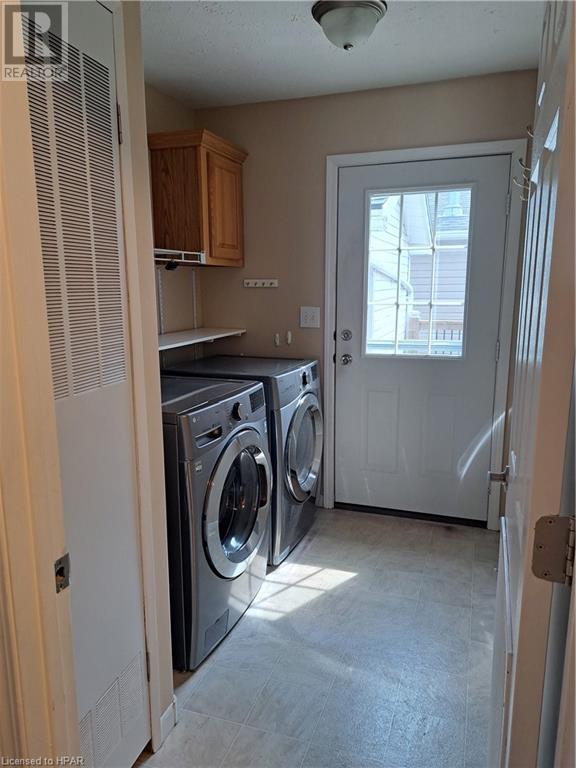 454 Richard Crescent, Strathroy, Ontario  N7G 3P4 - Photo 8 - 40601606