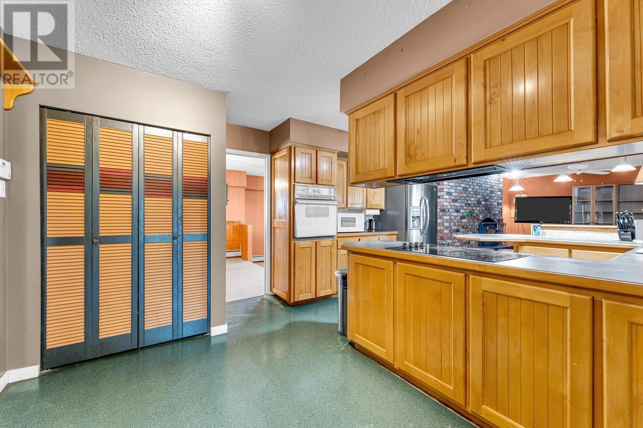 41520 Brennan Road, Squamish, British Columbia  V0N 3G0 - Photo 3 - R2875145
