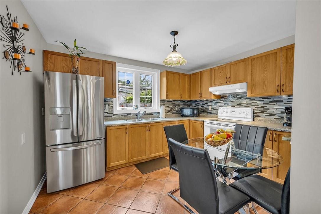 Image of property at 161 OAK Avenue