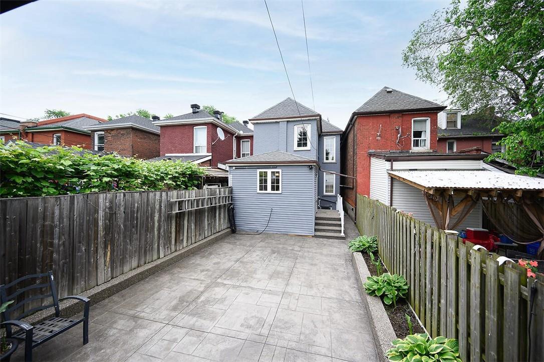 Image of property at 161 OAK Avenue