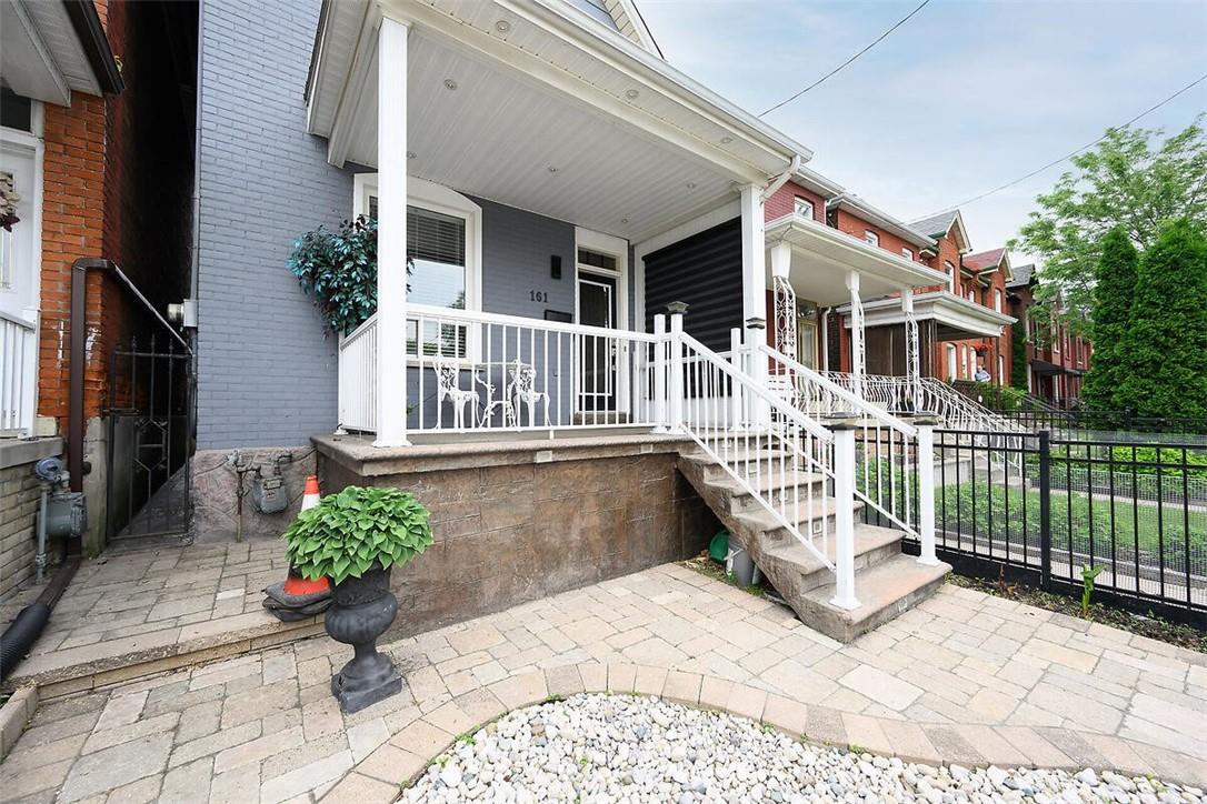 Image of property at 161 OAK Avenue