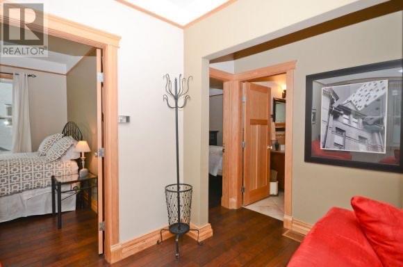 Property at 3005 26 Street image 3