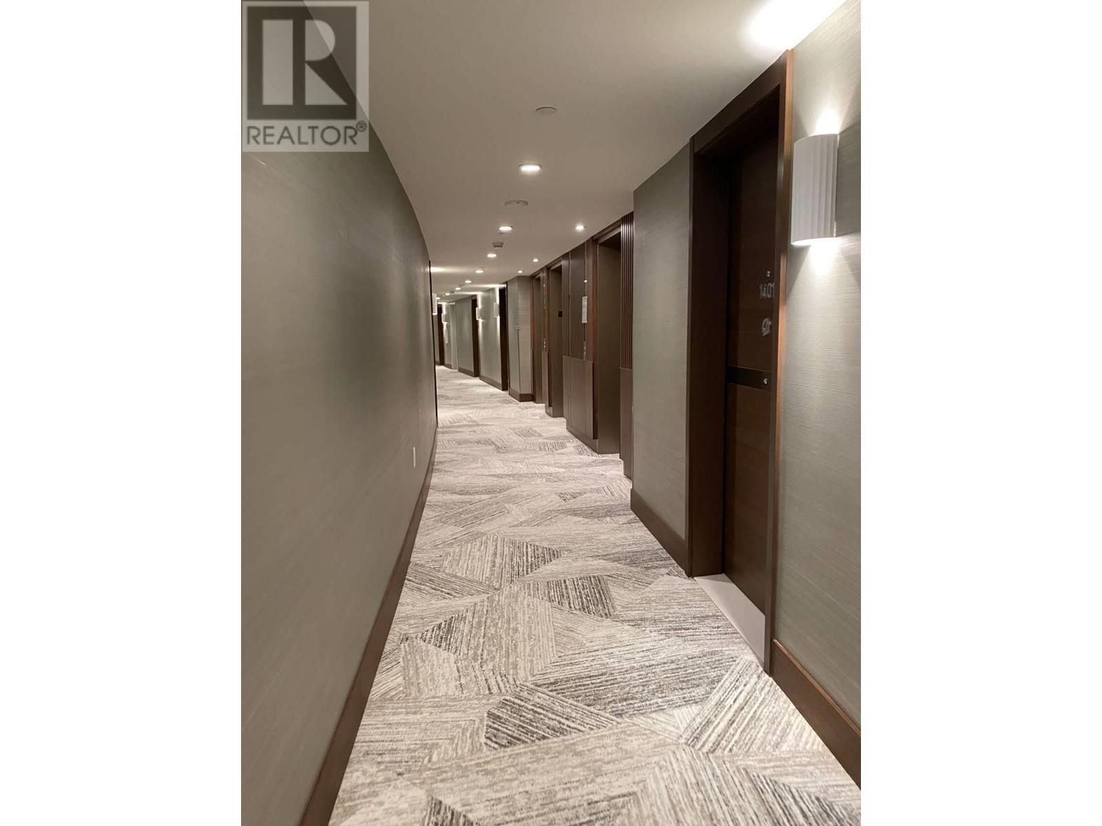 Listing Picture 12 of 13 : 1409 1768 COOK STREET, Vancouver / 溫哥華 - 魯藝地產 Yvonne Lu Group - MLS Medallion Club Member