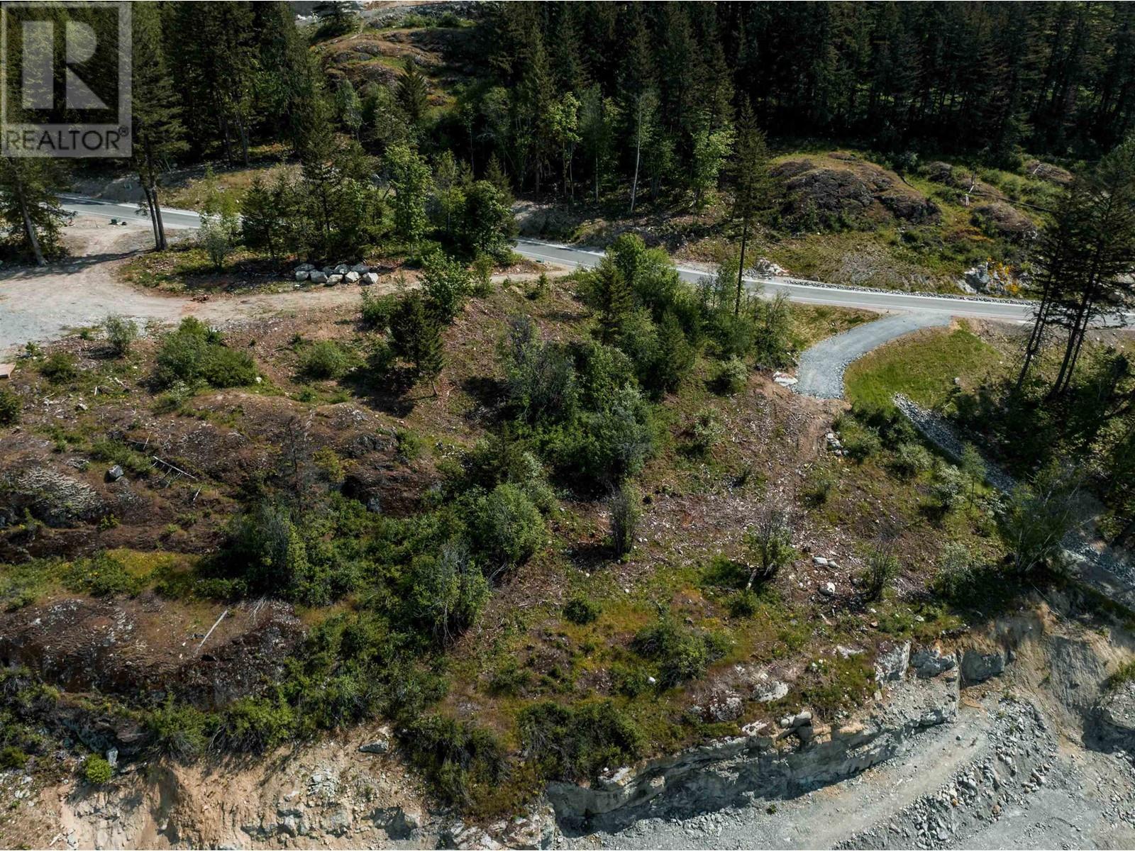 9002 Sun God Mountain Way, Pemberton, British Columbia  V0N 2L3 - Photo 9 - R2891227