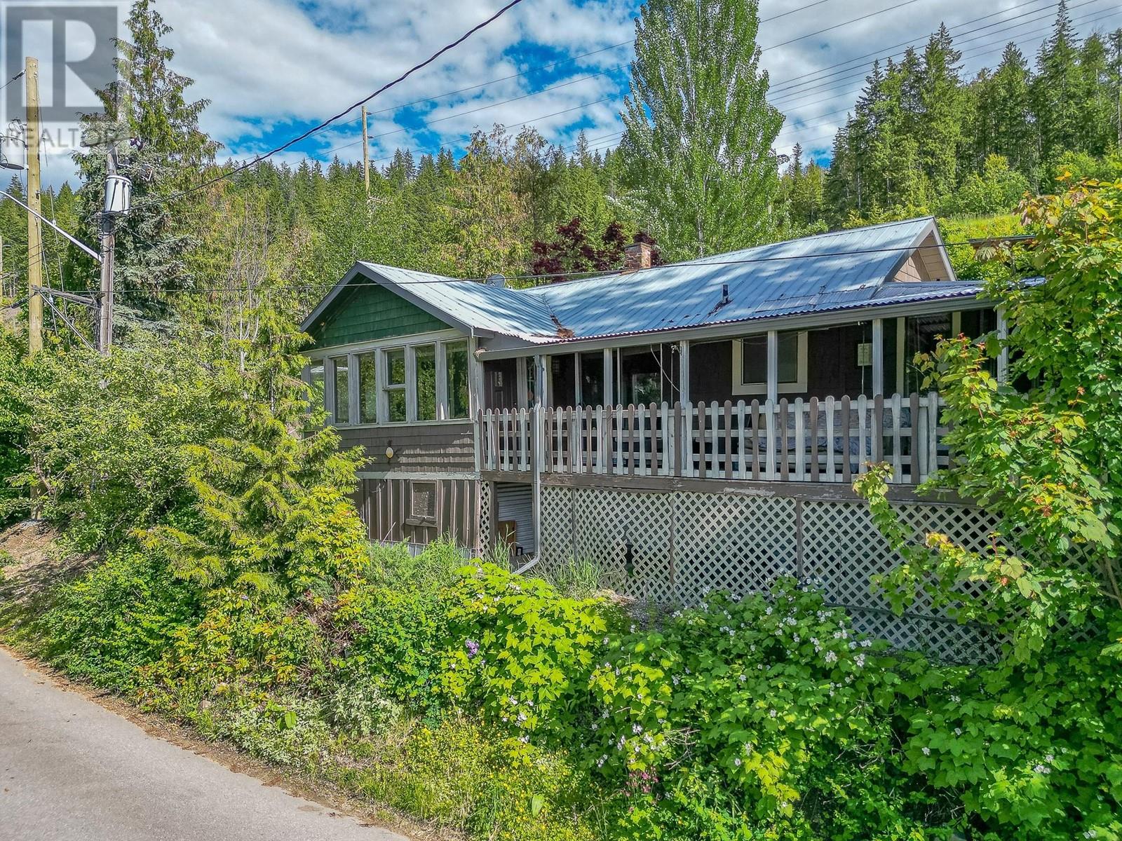 5 Old Sicamous Road, Sicamous, British Columbia  V0E 2V0 - Photo 45 - 10316169