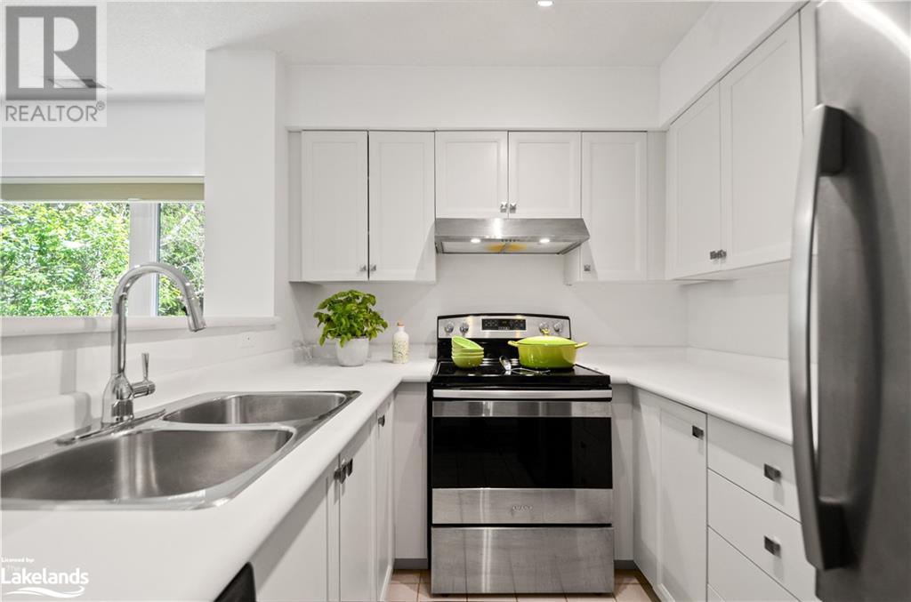 331 Mariners Way, Collingwood, Ontario  L9Y 5C7 - Photo 16 - 40599727