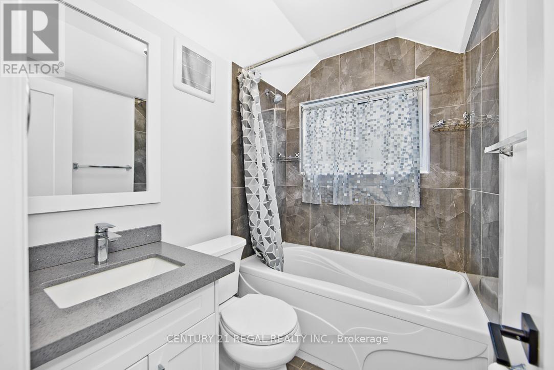 32 Dromore Crescent, Toronto (Newtonbrook West), Ontario  M2R 2H5 - Photo 12 - C8413314