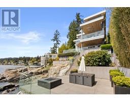 3906 MARINE DRIVE, West Vancouver, British Columbia