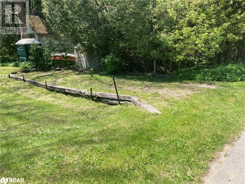 14 Barbara Avenue, Oro Station, Ontario  L3V 2E0 - Photo 5 - 40597493