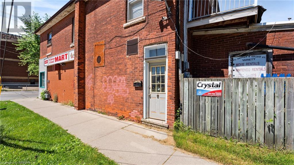 29 St. George Street, Brantford, Ontario  N3R 1V2 - Photo 4 - 40599296