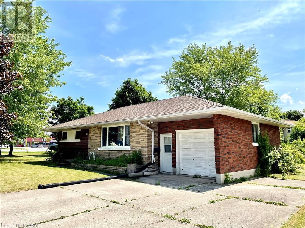 3 PARK Street, walkerton, Ontario