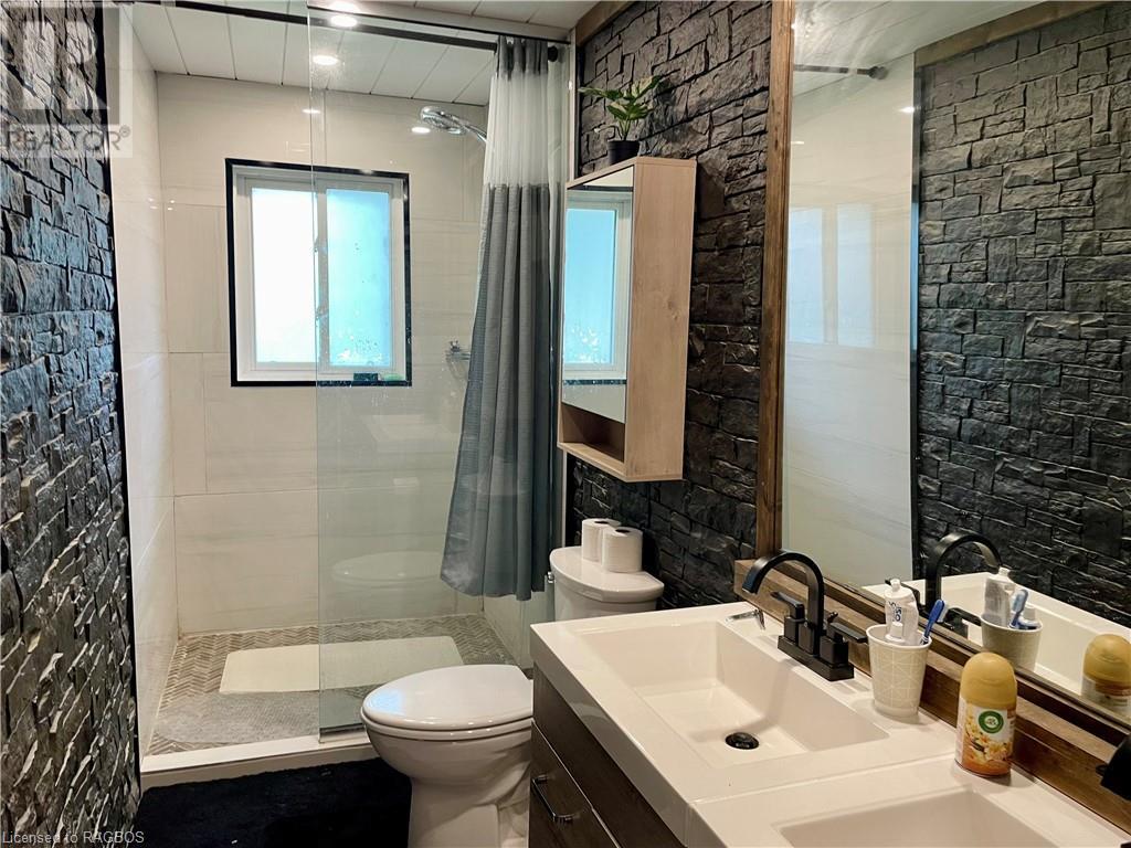 3 Park Street, Walkerton, Ontario  N0G 2V0 - Photo 14 - 40601764