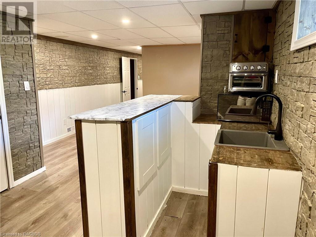 3 Park Street, Walkerton, Ontario  N0G 2V0 - Photo 17 - 40601764