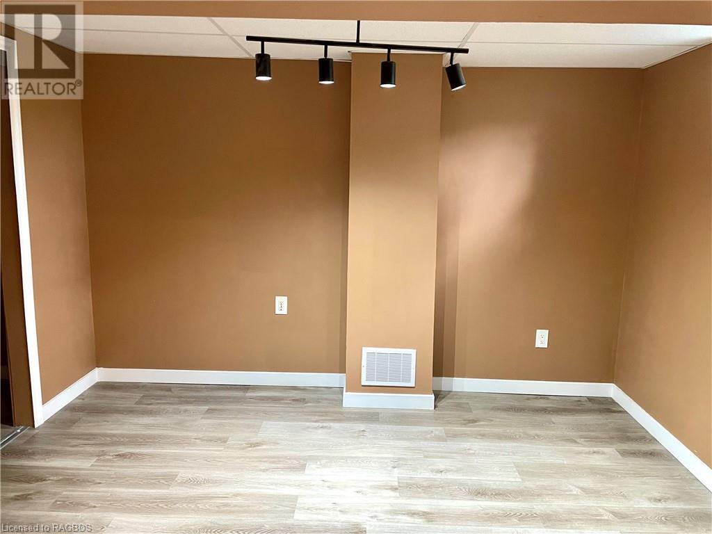 3 Park Street, Walkerton, Ontario  N0G 2V0 - Photo 23 - 40601764