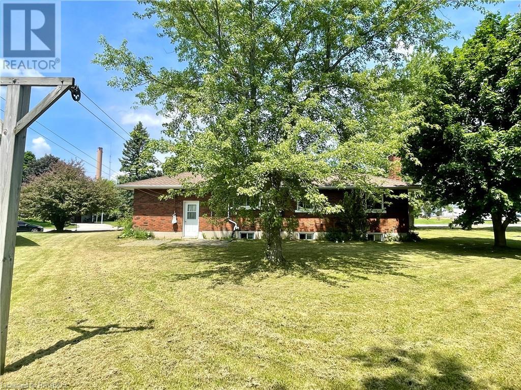 3 Park Street, Walkerton, Ontario  N0G 2V0 - Photo 26 - 40601764