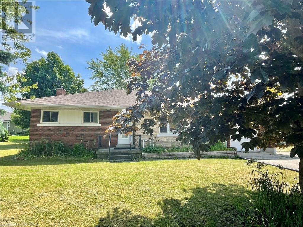 3 Park Street, Walkerton, Ontario  N0G 2V0 - Photo 3 - 40601764