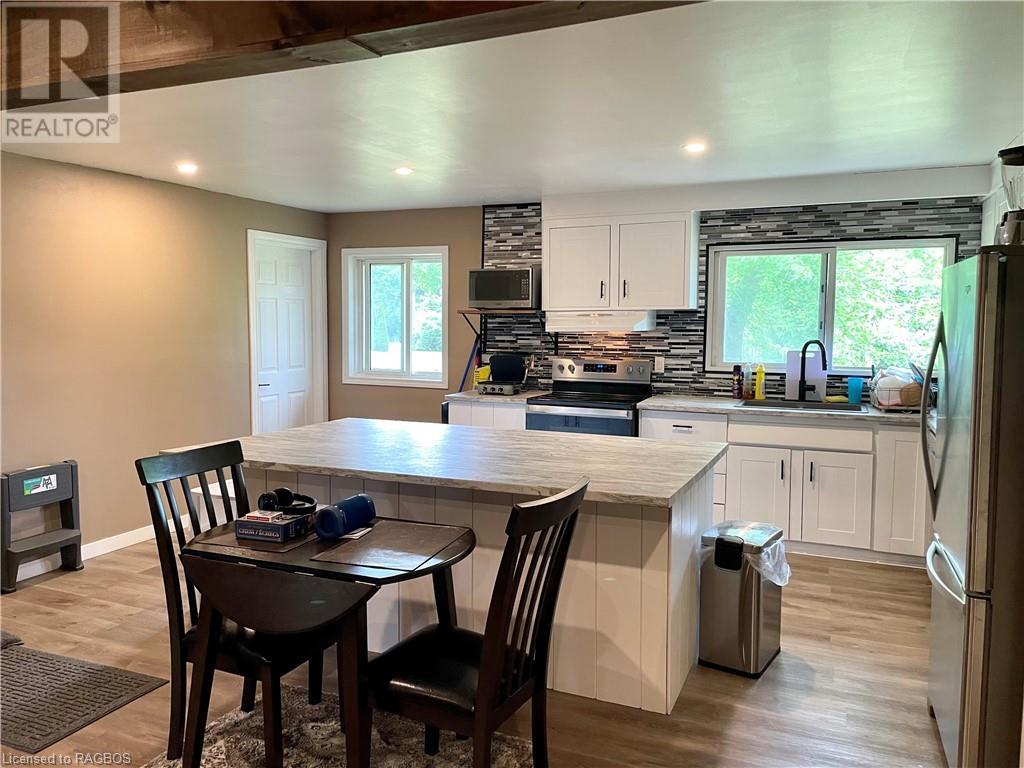 3 Park Street, Walkerton, Ontario  N0G 2V0 - Photo 6 - 40601764