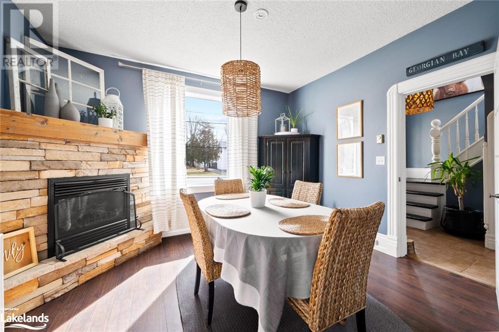 126 Gibson Street, Parry Sound, Ontario P2A 1X7 (27007879)