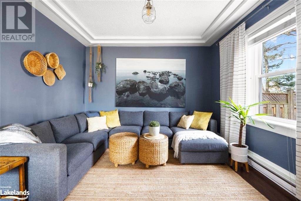 126 GIBSON Street (40602158) Blue Mountain Real Estate RE/MAX at