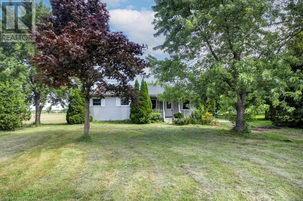 4442 Oil Springs Line, Oil Springs, Ontario N0N 1P0 (27008760) The