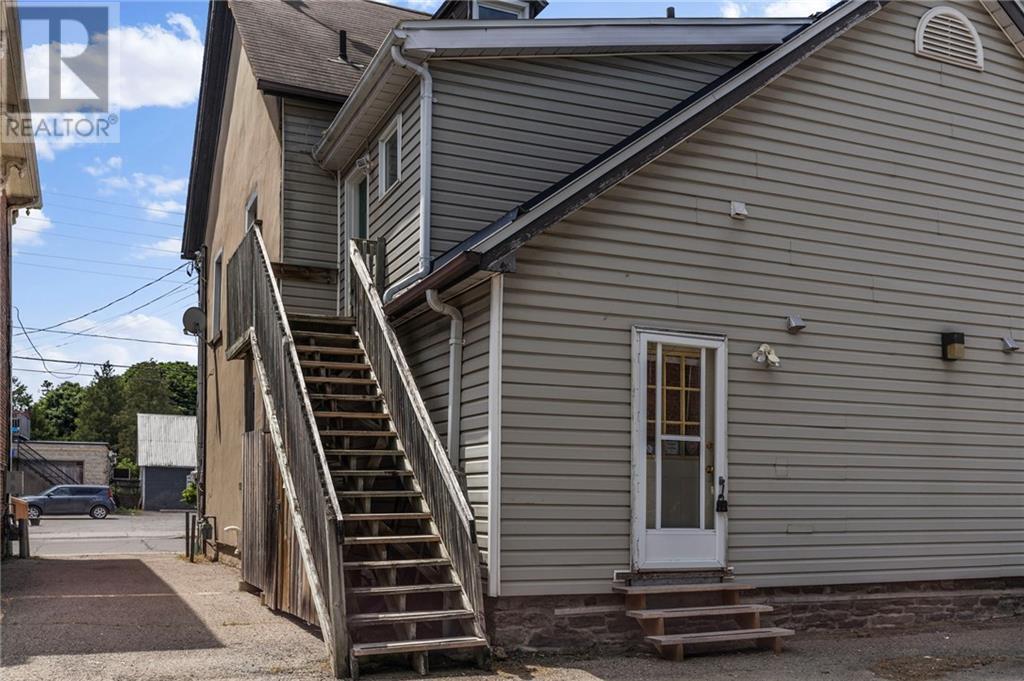 33 Perth Street, Brockville, Ontario  K6V 5C3 - Photo 20 - 1395122