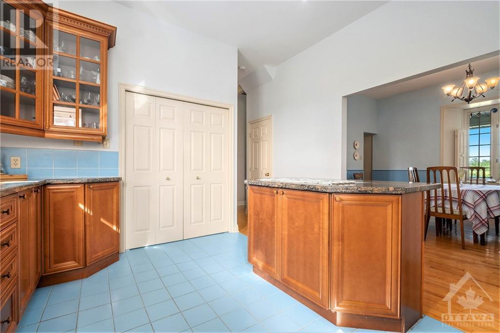 898 Kitley Line 2 Line, Elizabethtown, Ontario  K0G 1G0 - Photo 10 - 1395561