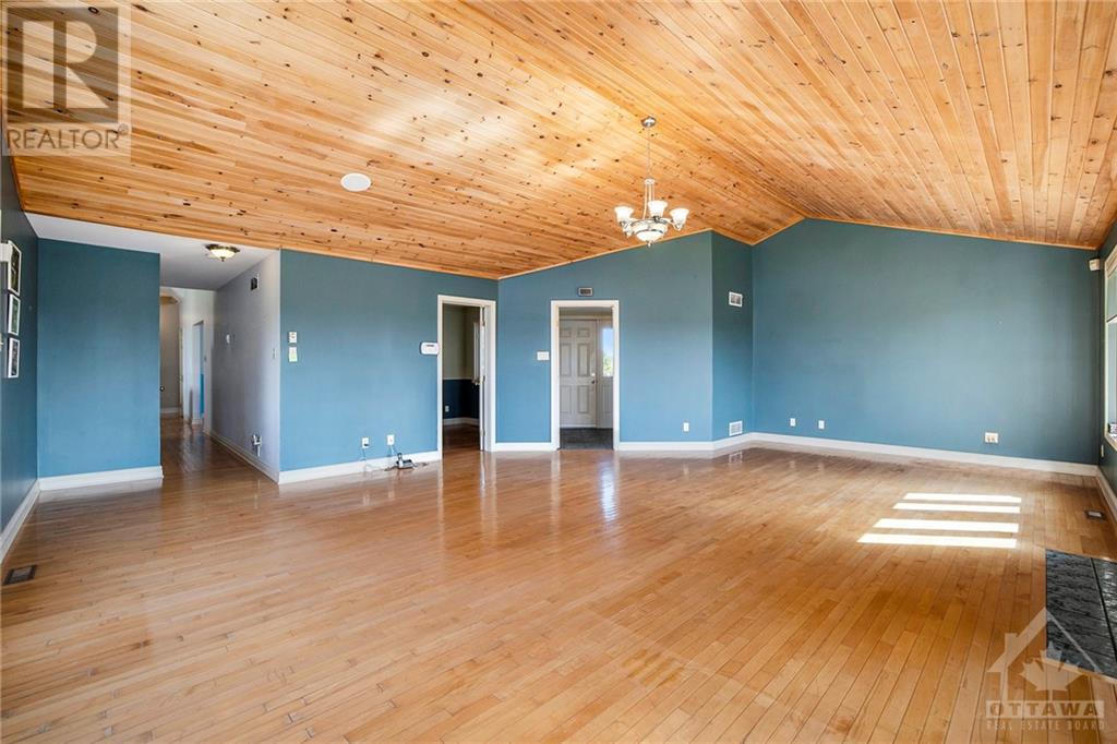 898 Kitley Line 2 Line, Elizabethtown, Ontario  K0G 1G0 - Photo 7 - 1395561