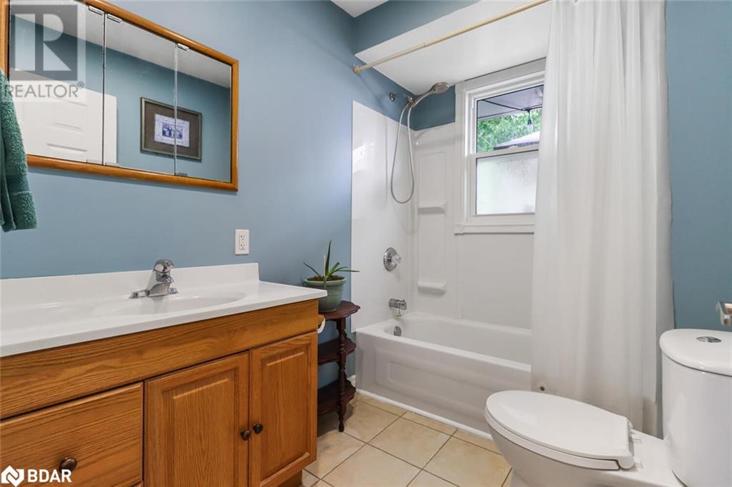 8 Robinson Road, Elmvale, Ontario  L0L 1P0 - Photo 15 - 40599427