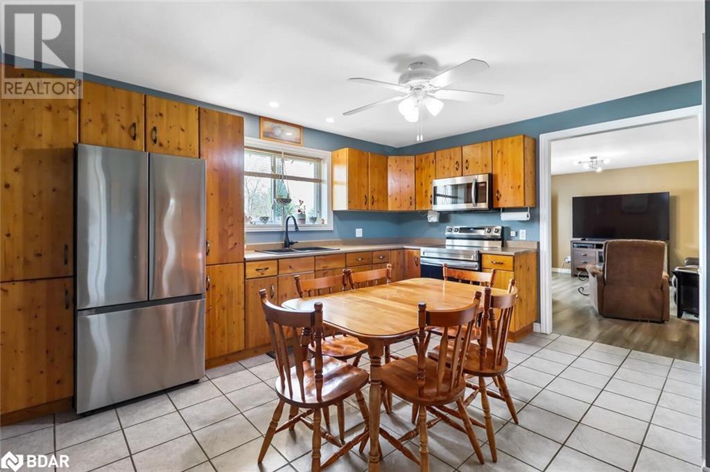 8 Robinson Road, Elmvale, Ontario  L0L 1P0 - Photo 4 - 40599427