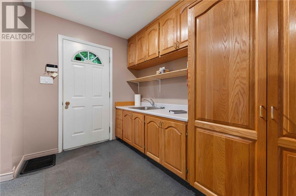 856 Pembroke Street E, Pembroke, Ontario  K8A 3M2 - Photo 14 - 1395488