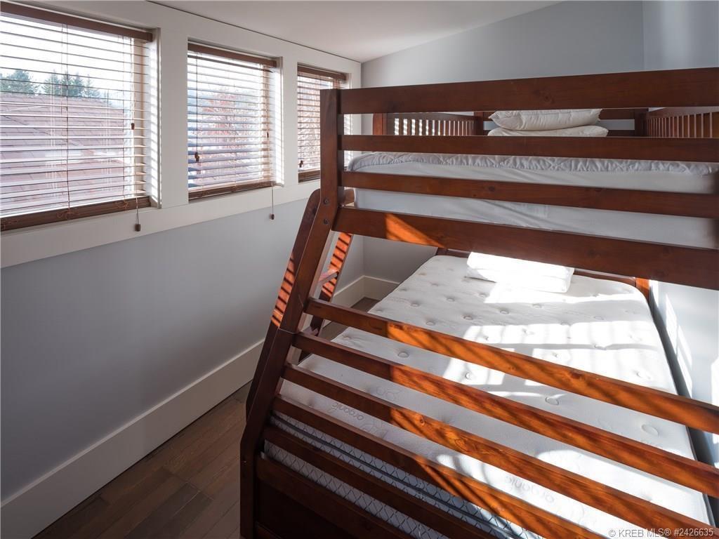 861 5th Avenue, Fernie, British Columbia  V0B 1M0 - Photo 27 - 2477544