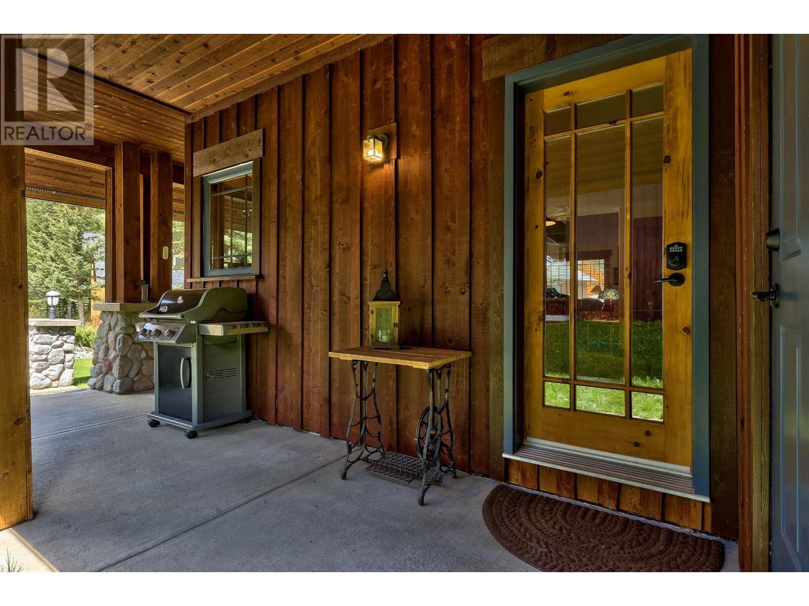 10-2700 Fairways Drive, Sun Peaks, British Columbia  V0E 5N0 - Photo 3 - 179096