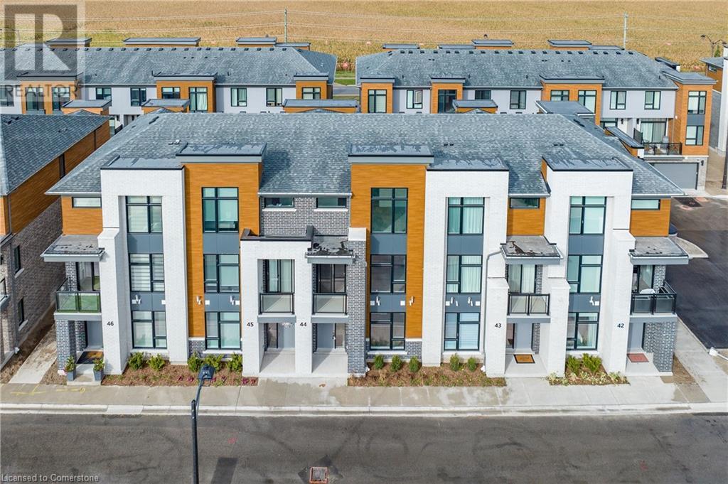 271 Grey Silo Road Unit# 44, Waterloo, Ontario  N2K 0E9 - Photo 1 - 40599304