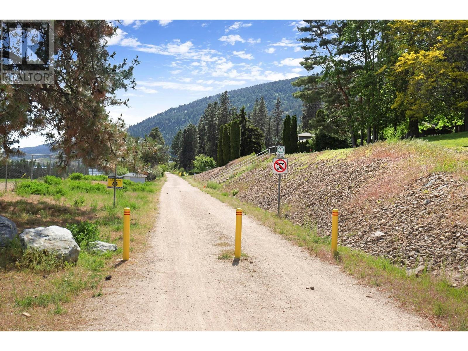 18451 Crystal Waters Road Unit# 32, Lake Country, British Columbia  V4V 2G2 - Photo 41 - 10316340
