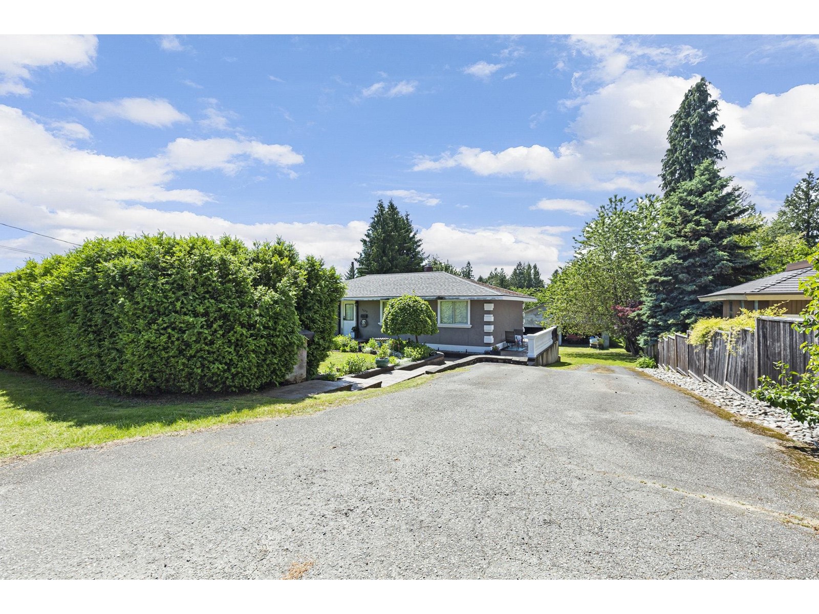 7679 Peterson Street, Mission, British Columbia  V2V 3L5 - Photo 6 - R2891942