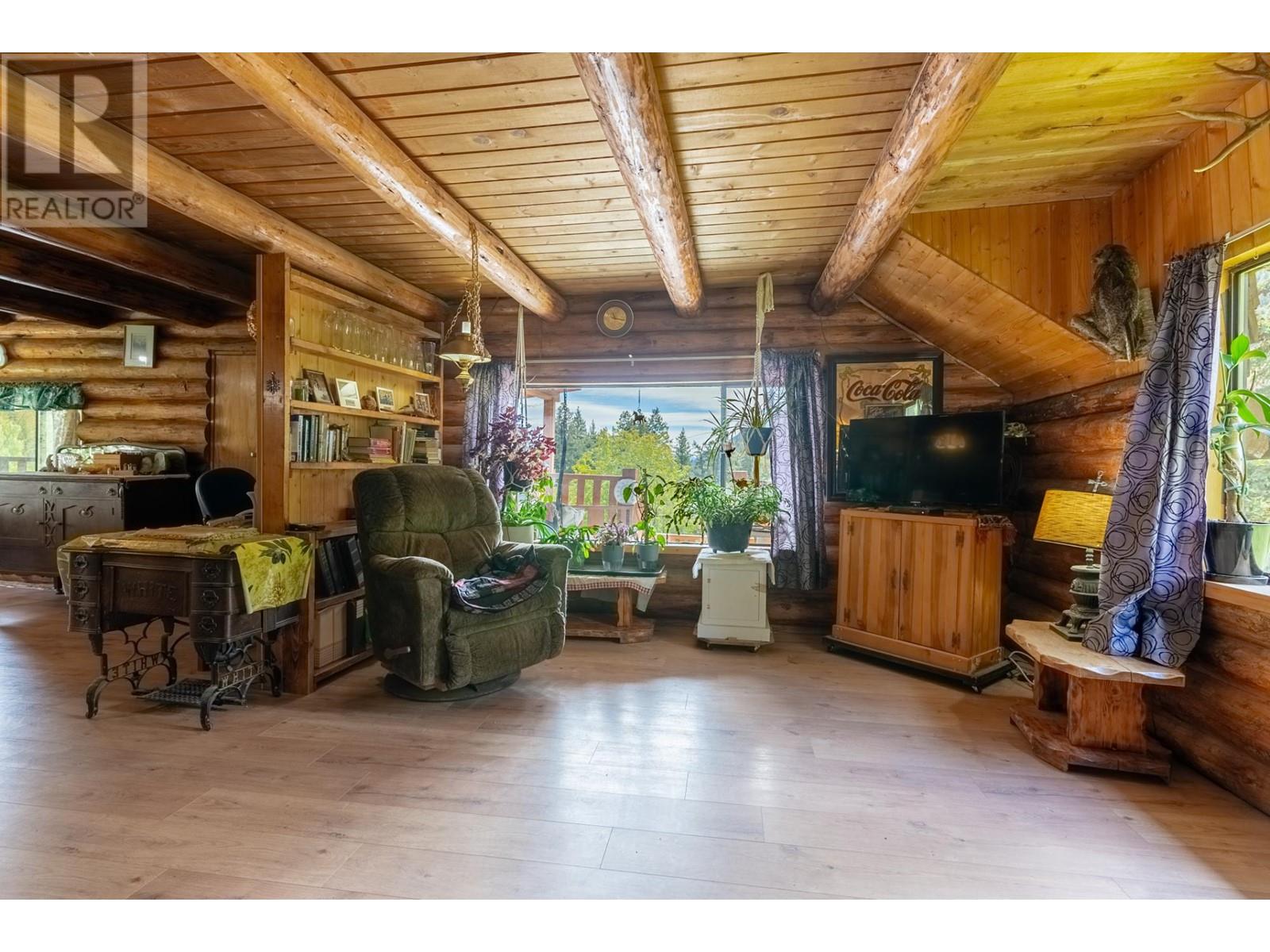 2025 Hat Creek Rd, Cache Creek, British Columbia  V0K 1H0 - Photo 16 - 179104