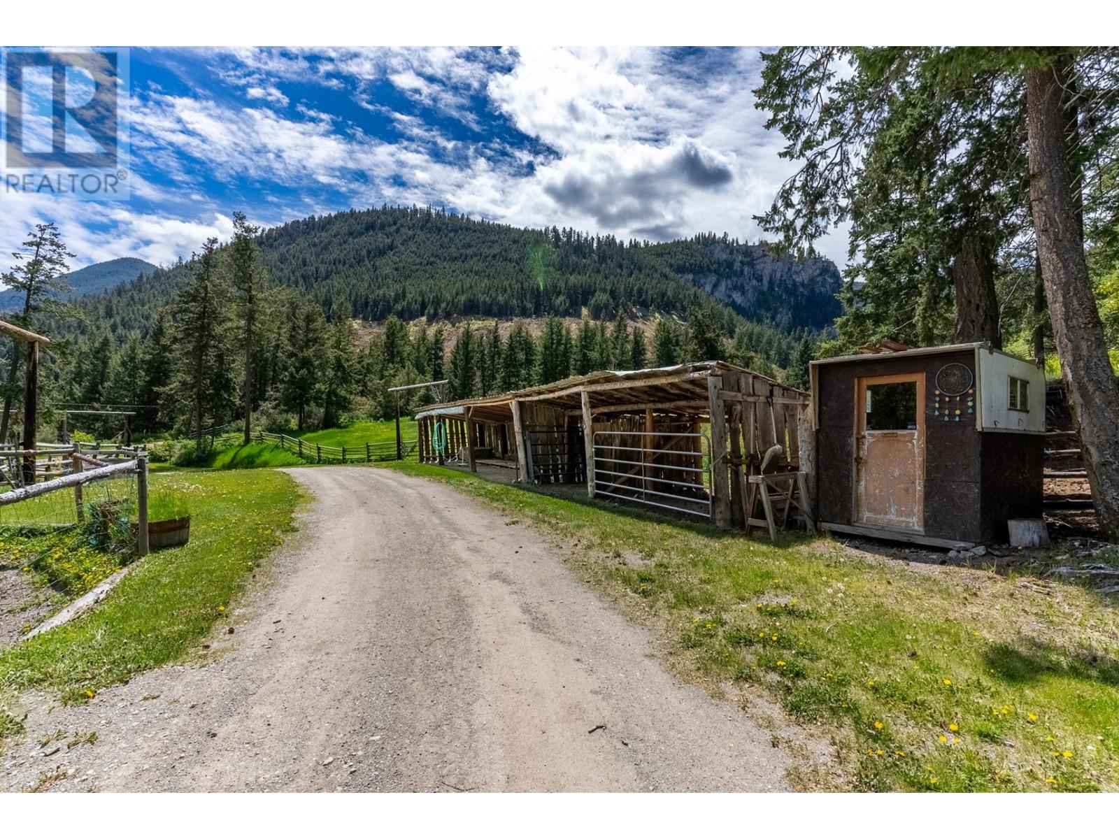2025 Hat Creek Rd, Cache Creek, British Columbia  V0K 1H0 - Photo 61 - 179104