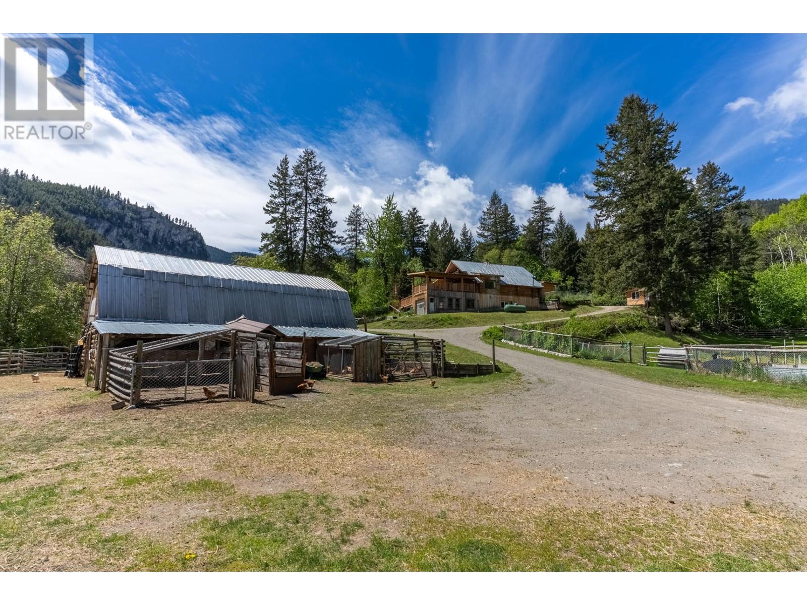 2025 Hat Creek Rd, Cache Creek, British Columbia  V0K 1H0 - Photo 69 - 179104