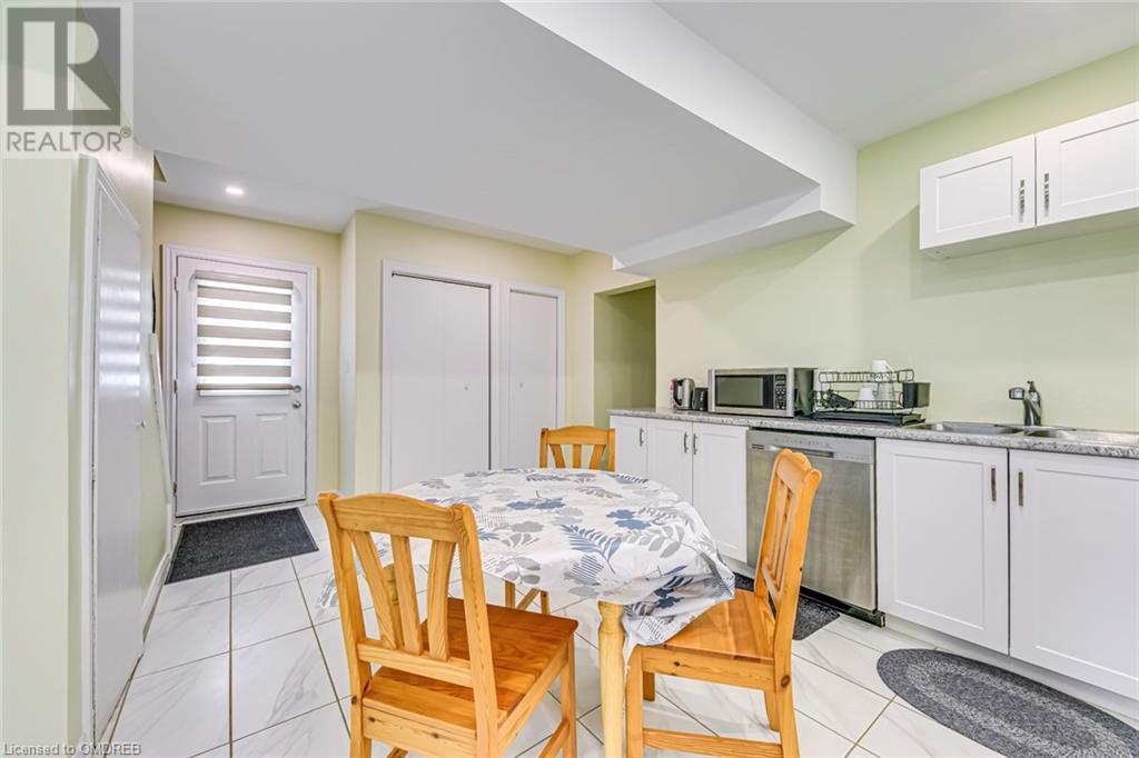 10 Flamboro Street, Waterdown, Ontario  L9H 4Z3 - Photo 12 - 40602796