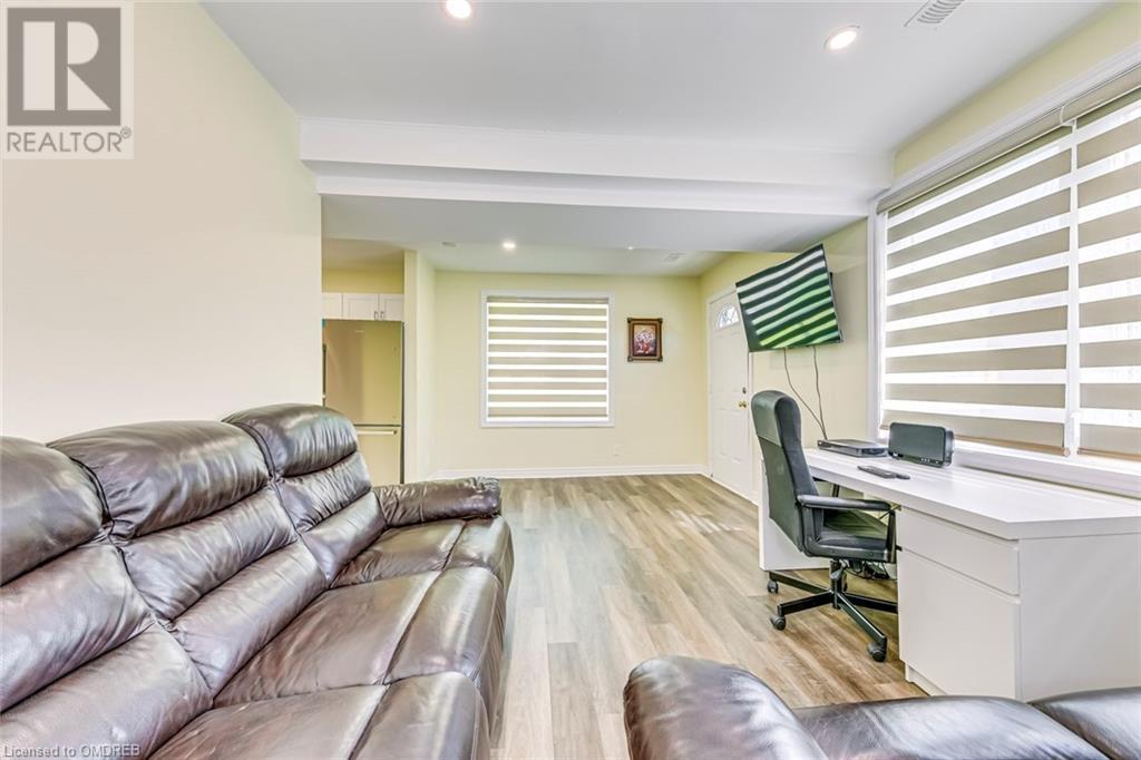 10 Flamboro Street, Waterdown, Ontario  L9H 4Z3 - Photo 17 - 40602796