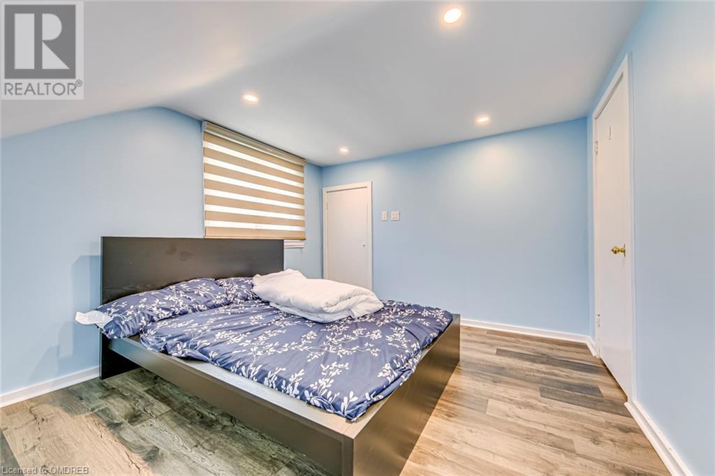 10 Flamboro Street, Waterdown, Ontario  L9H 4Z3 - Photo 23 - 40602796