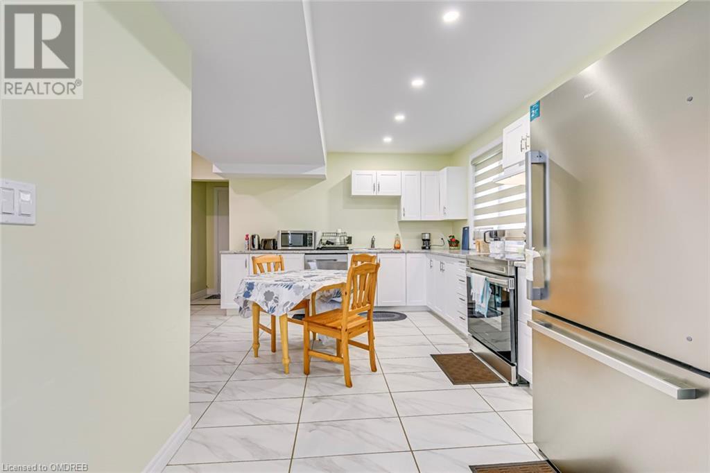 10 Flamboro Street, Waterdown, Ontario  L9H 4Z3 - Photo 9 - 40602796